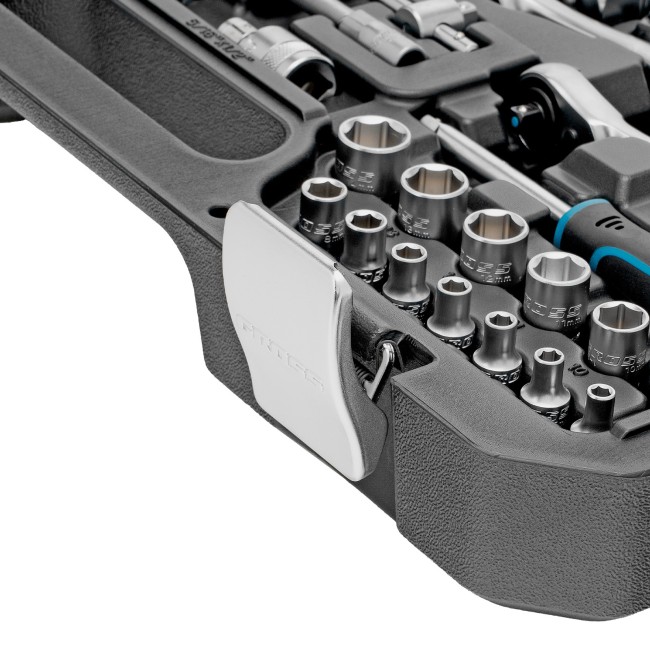 Набор инструментов 1/4", 1/2", CrV 82 предмета Gross Набор инструментов 1/4", 1/2", CrV 82 предмета Gross