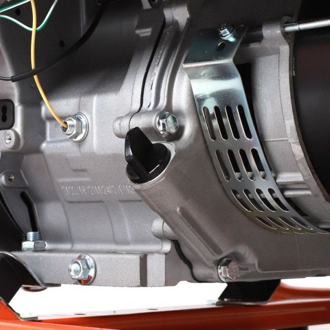 Бензиновый генератор Patriot GRS 6700 C